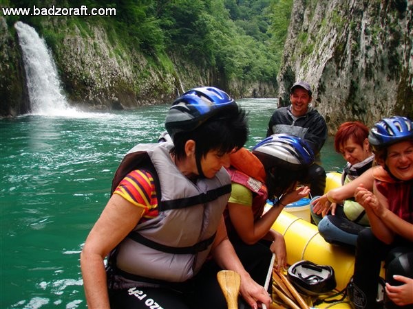 Rafting po rijeci Neretva rafting camac P6242310